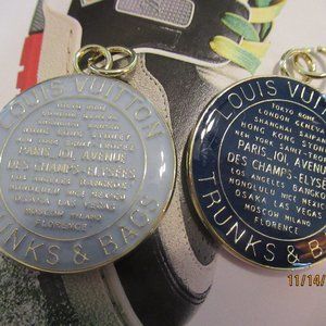 LOUIS VUITTON 2 CHARMS, TRUNKS AND BAGS 1 1/4 INCH BLUE, NAVY BLUE, GOLD TONE